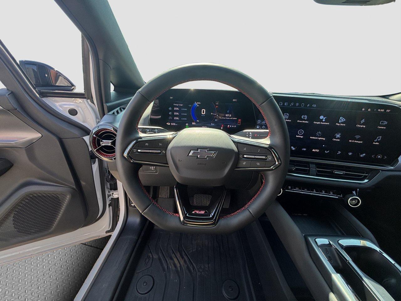 2025 Chevrolet Equinox EV RS FWD GM-estimated 513 km !!! NO ACCIDENTS !!! HE Photo