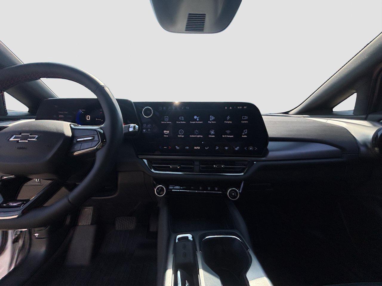 2025 Chevrolet Equinox EV RS FWD GM-estimated 513 km !!! NO ACCIDENTS !!! HE Photo