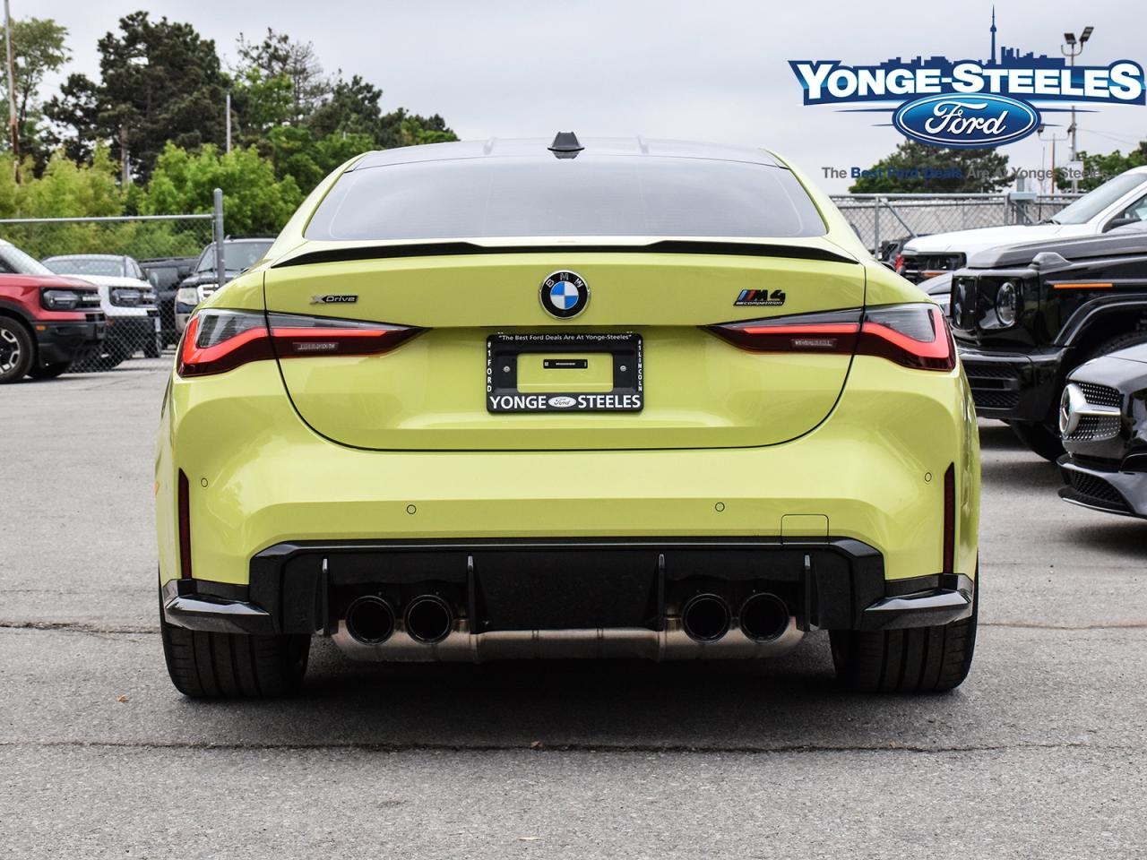 2024 BMW M4 Competition M xDrive Coupe Photo