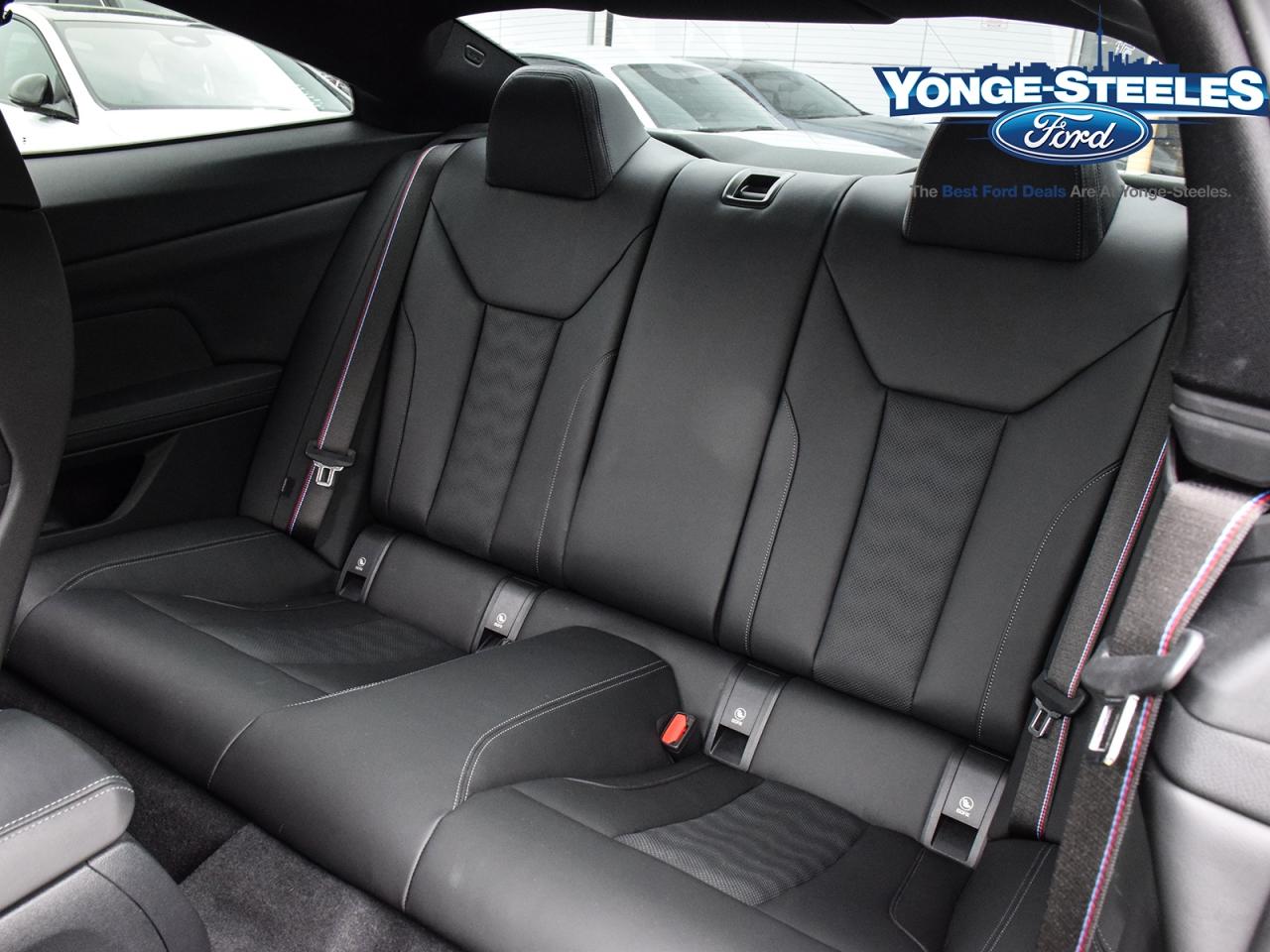 2024 BMW M4 Competition M xDrive Coupe Photo