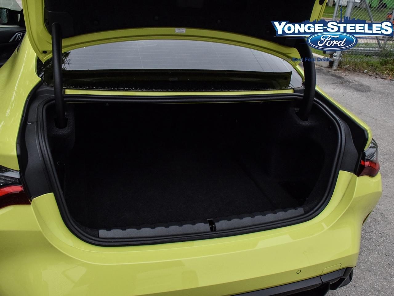 2024 BMW M4 Competition M xDrive Coupe Photo