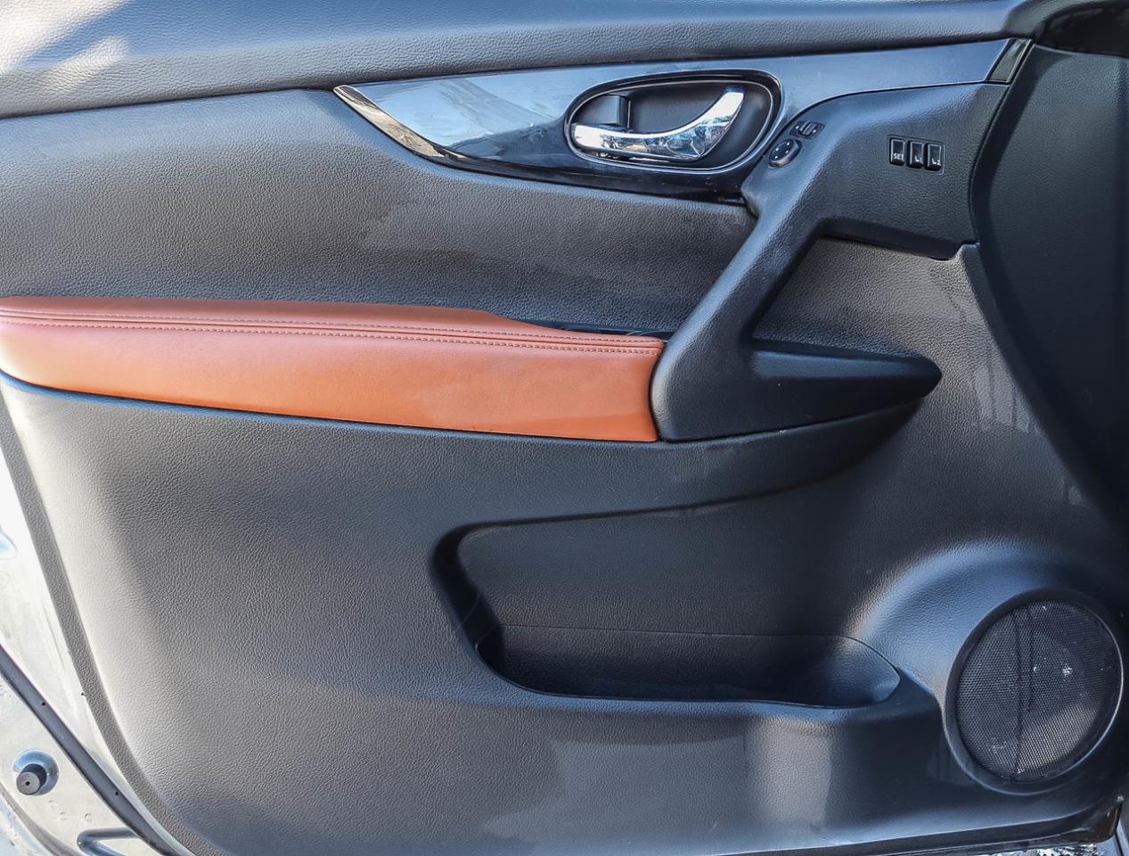 2019 Nissan Rogue SL PLATINUM RESERVE !!! NO ACCIDENTS !!! ONE OWNER Photo