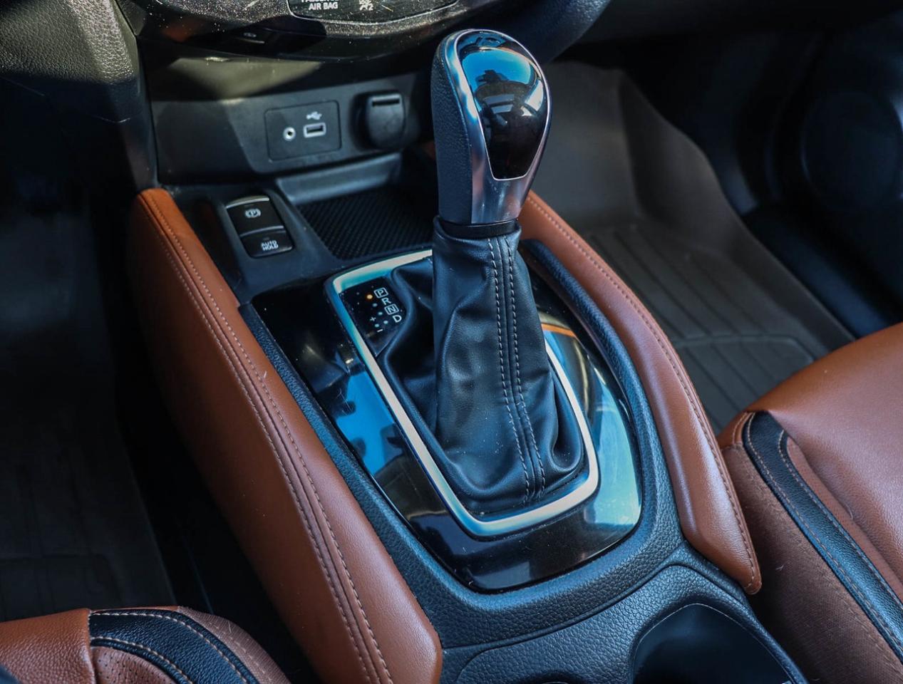 2019 Nissan Rogue SL PLATINUM RESERVE !!! NO ACCIDENTS !!! ONE OWNER Photo