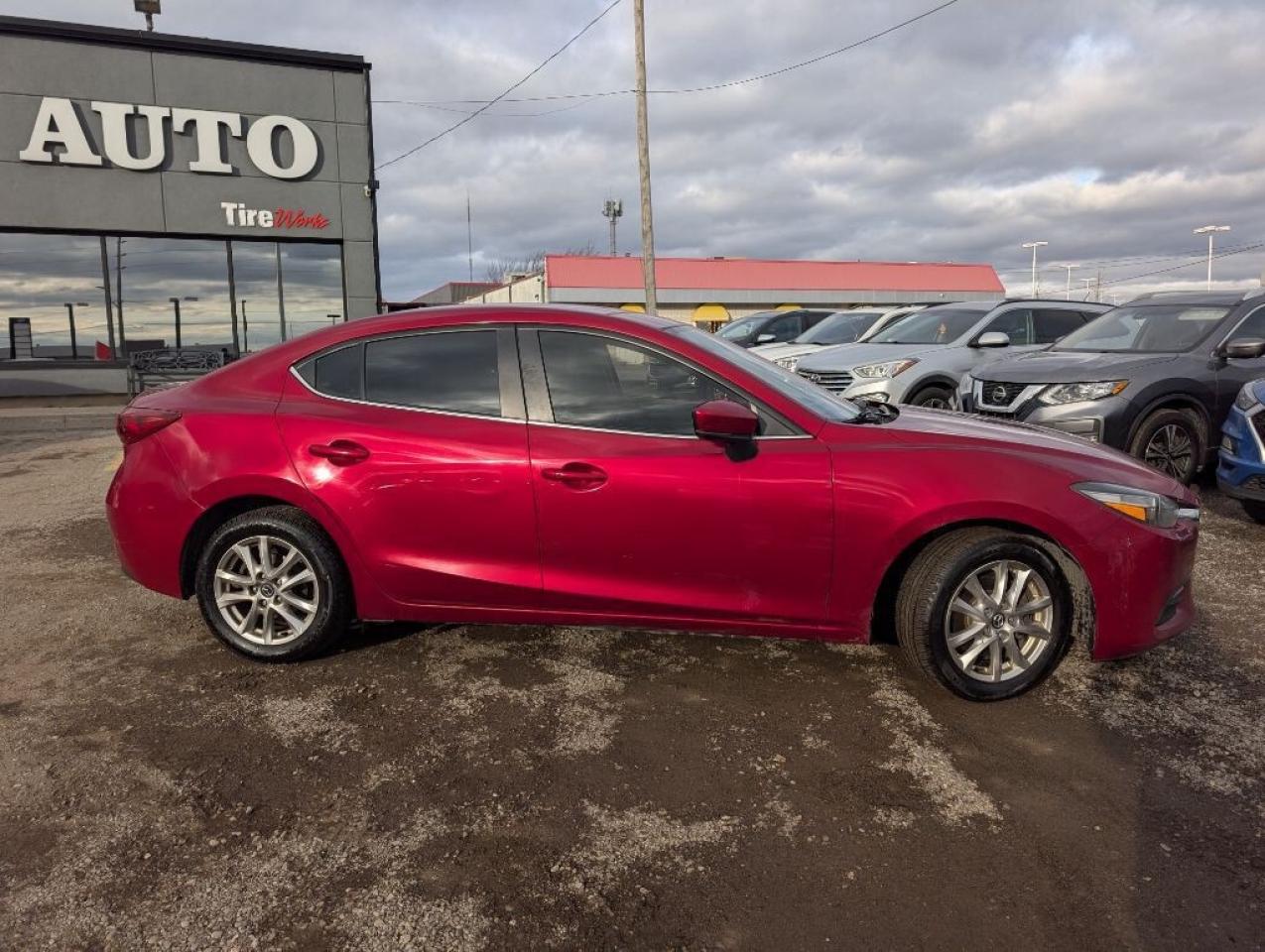 2018 Mazda MAZDA3 GS   LEATHER   CAMERA   HTD STEERING & SEATS Photo4