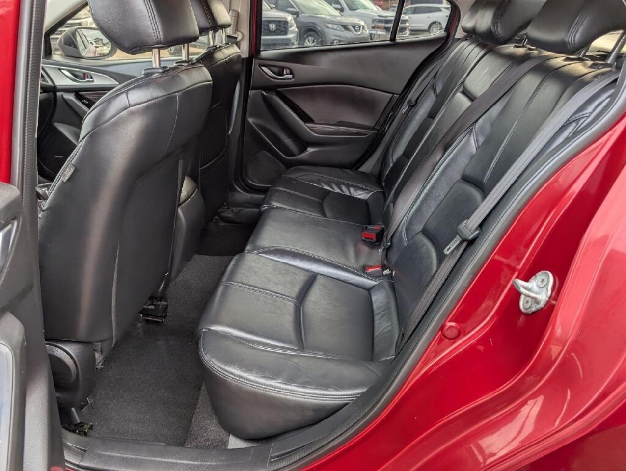 2018 Mazda MAZDA3 GS   LEATHER   CAMERA   HTD STEERING & SEATS Photo