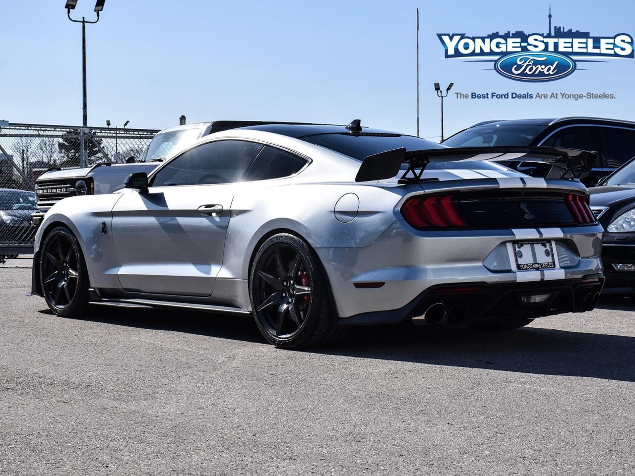 2020 Ford Mustang SHELBY GT500 TRACK PACK ONLY 7,247 KMS RARE FIND! Photo