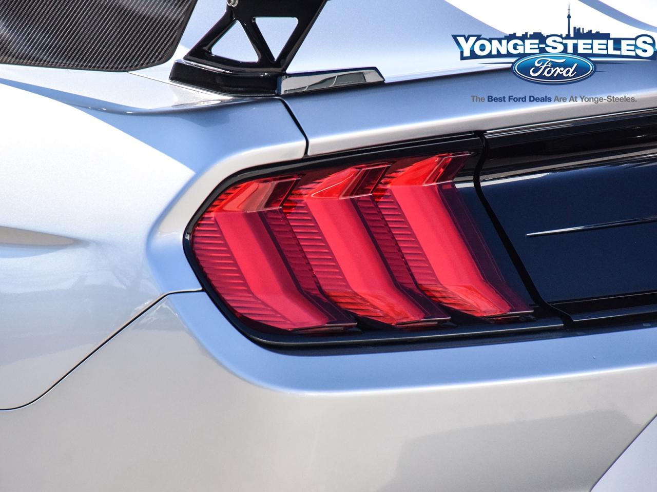 2020 Ford Mustang SHELBY GT500 TRACK PACK ONLY 7,247 KMS RARE FIND! Photo