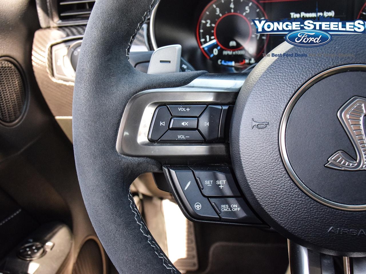 2020 Ford Mustang SHELBY GT500 TRACK PACK ONLY 7,247 KMS RARE FIND! Photo