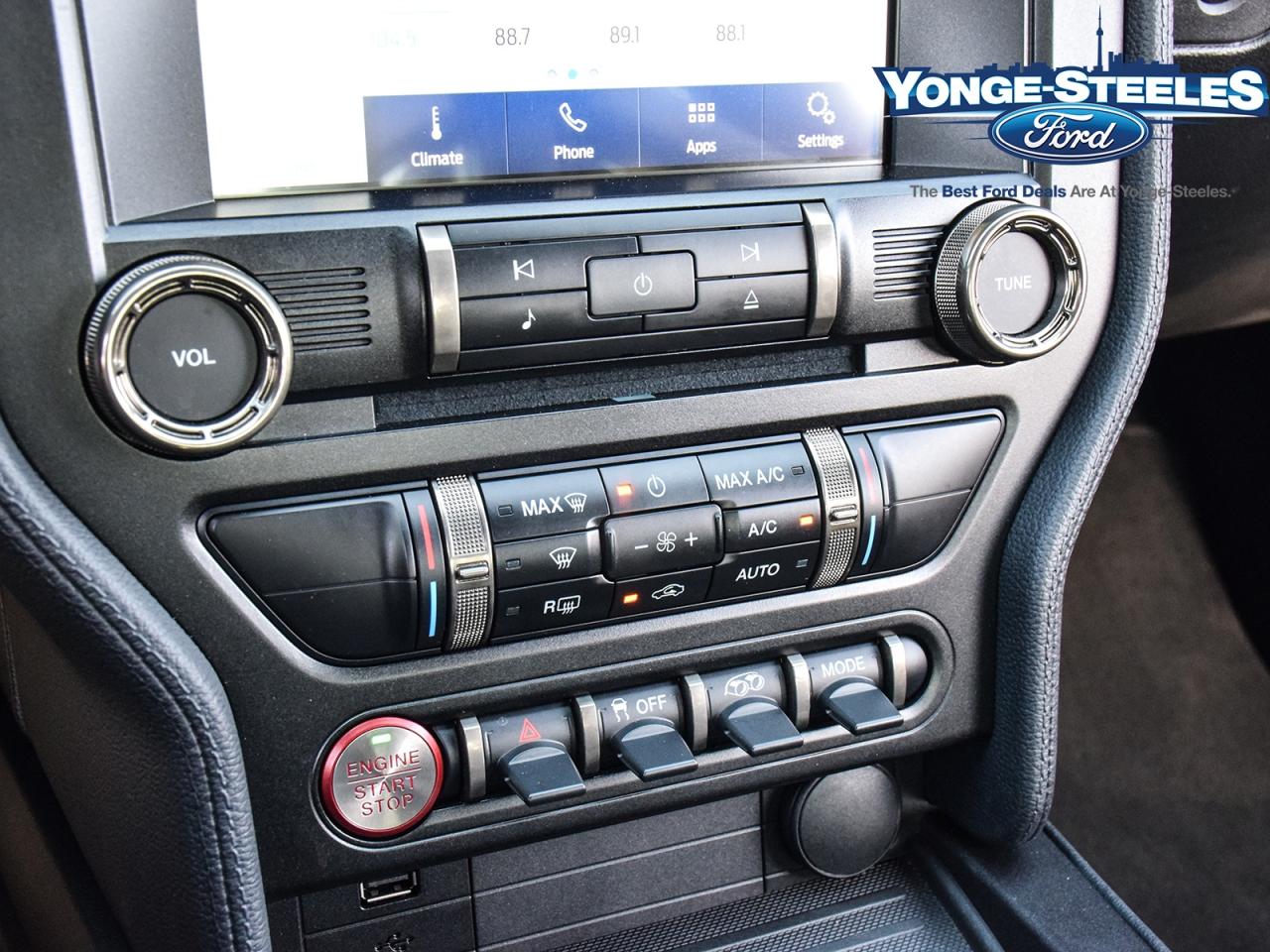 2020 Ford Mustang SHELBY GT500 TRACK PACK ONLY 7,247 KMS RARE FIND! Photo