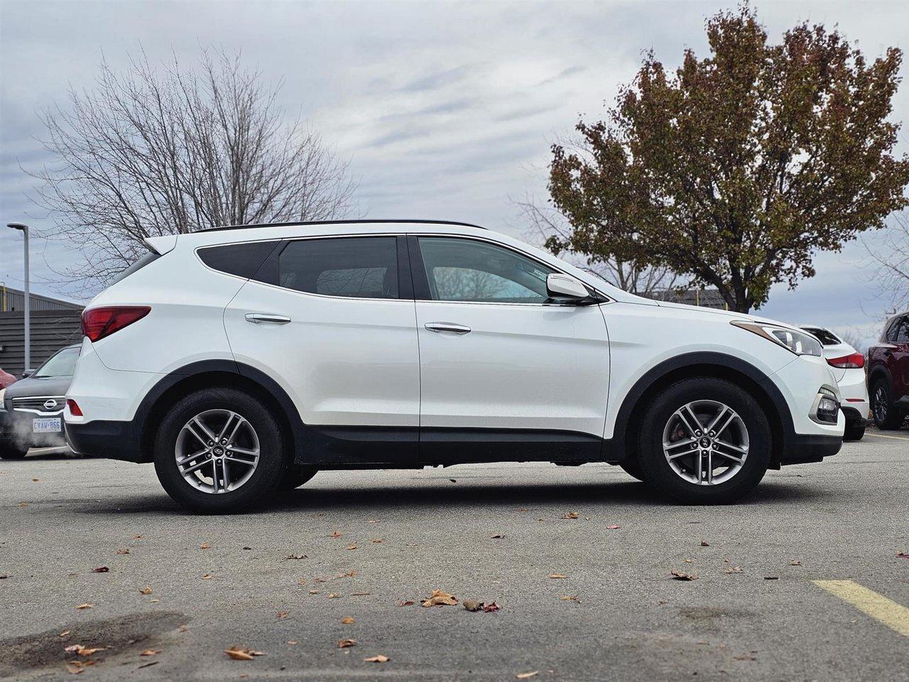 2018 Hyundai Santa Fe Sport Premium AWD !!! NO ACCIDENTS !!! ALLOYS   HEATED S Photo