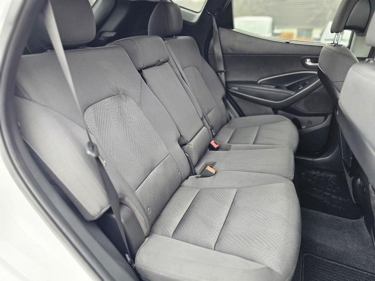 2018 Hyundai Santa Fe Sport Premium AWD !!! NO ACCIDENTS !!! ALLOYS   HEATED S Photo