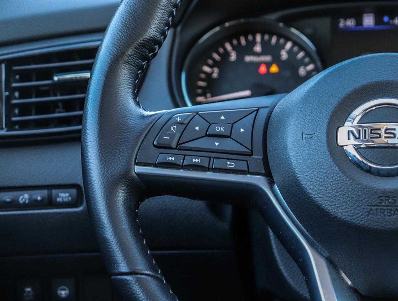 2023 Nissan Qashqai SL PLATINUM !!! NO ACCIDENTS !!! LOW KM !!! 19 ALL Photo