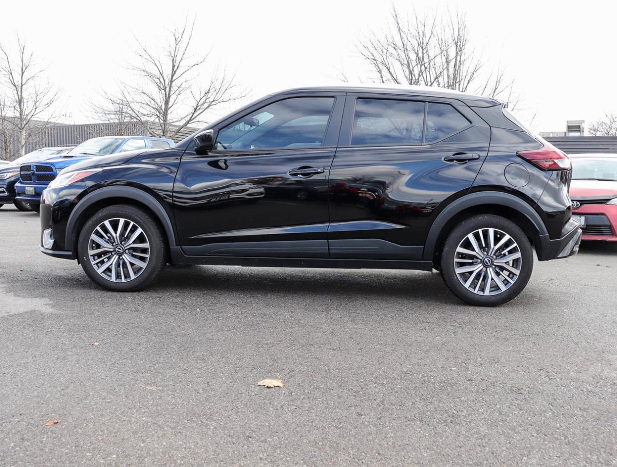 2024 Nissan Kicks SV !!! NO ACCIDENTS !!! ONE OWNER !!! LOW KM !!! H Photo