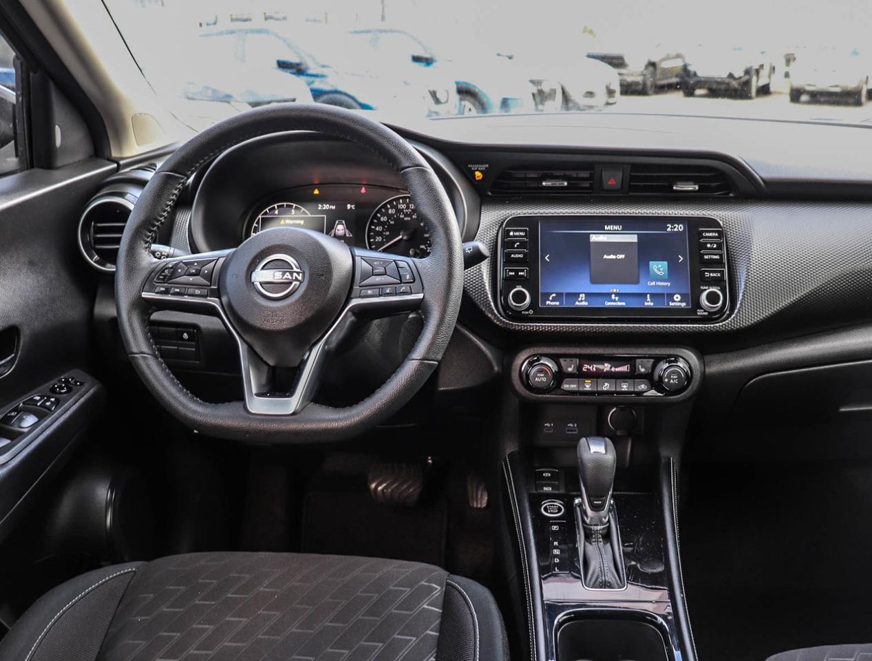 2024 Nissan Kicks SV Photo