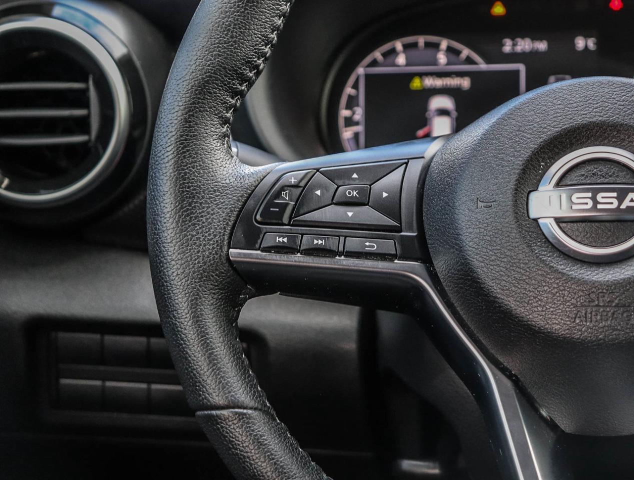 2024 Nissan Kicks SV !!! NO ACCIDENTS !!! ONE OWNER !!! LOW KM !!! H Photo