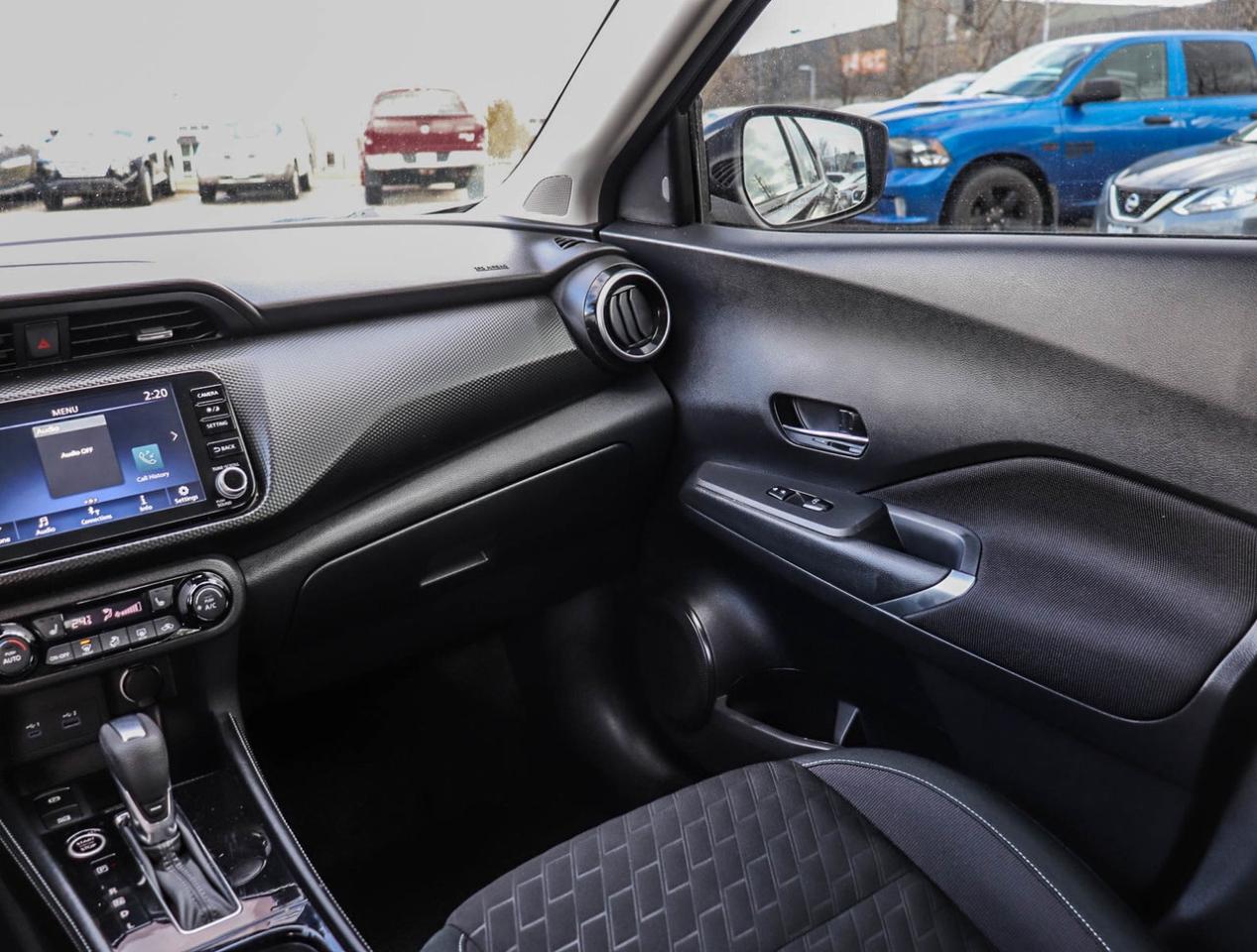 2024 Nissan Kicks SV Photo