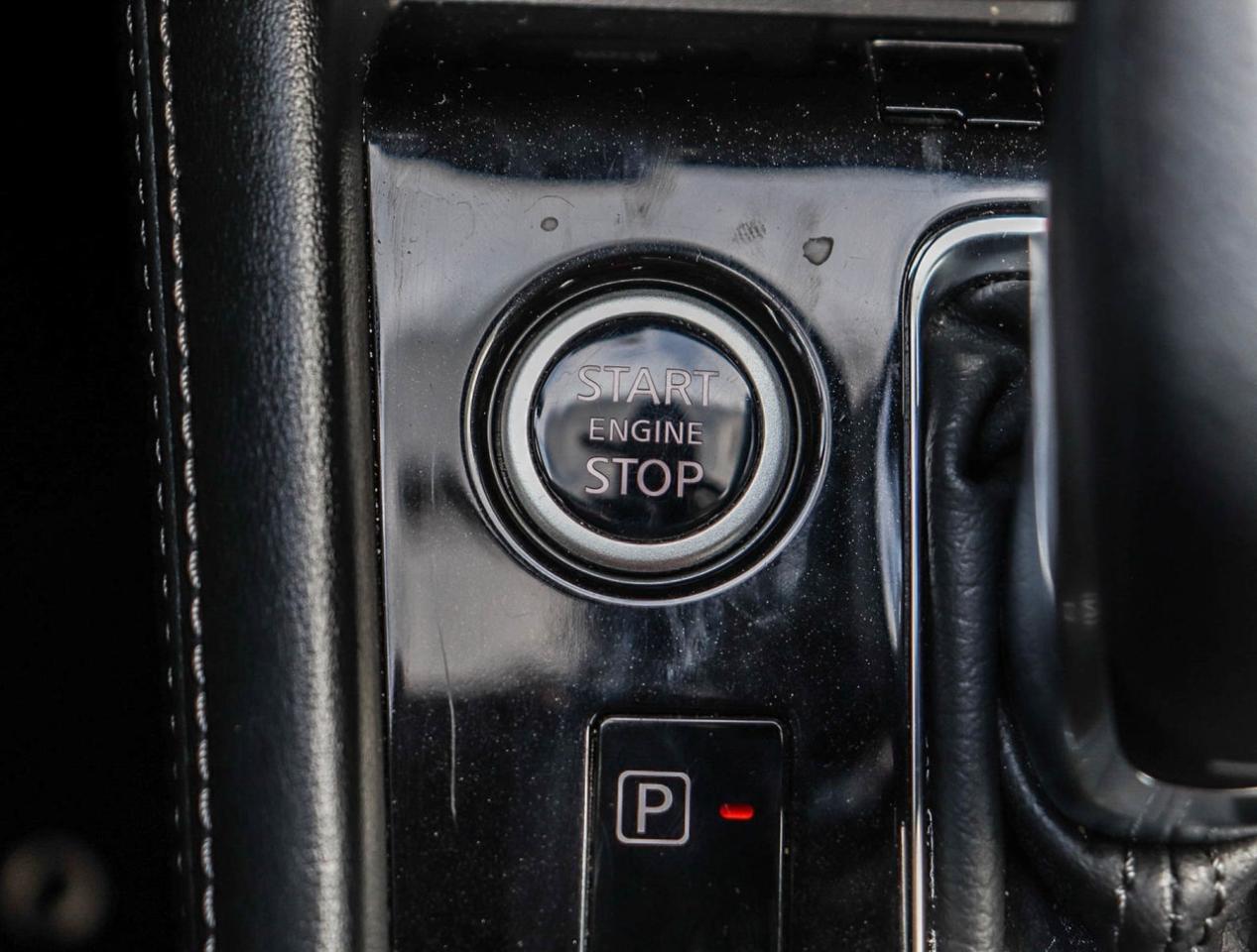 2024 Nissan Kicks SV Photo