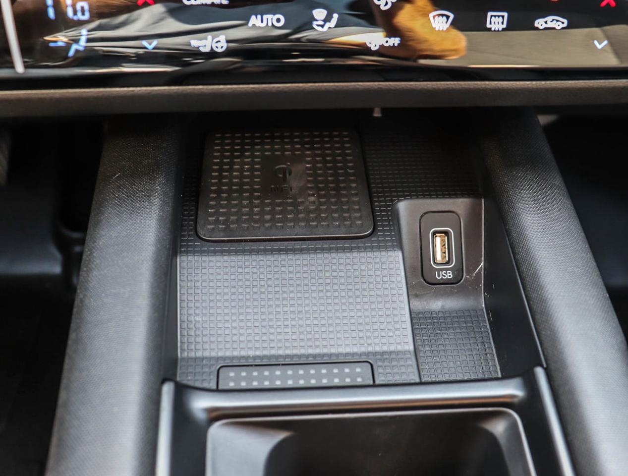 2024 Hyundai IONIQ 6 Preferred Photo