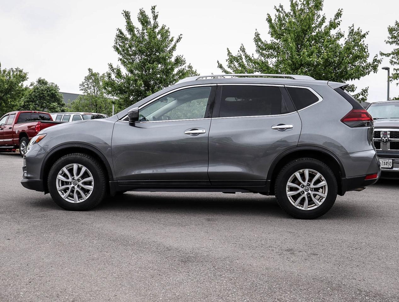 2019 Nissan Rogue S SPECIAL EDITION 2.5L 4CYL FWD !!! NO ACCIDENTS ! Photo