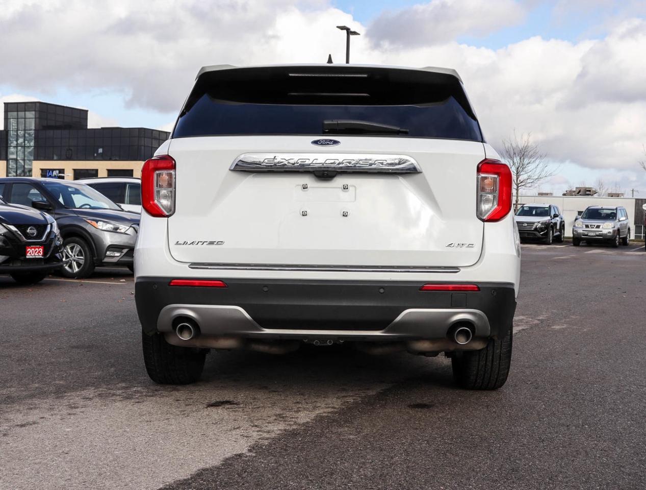 2023 Ford Explorer LIMITED Photo