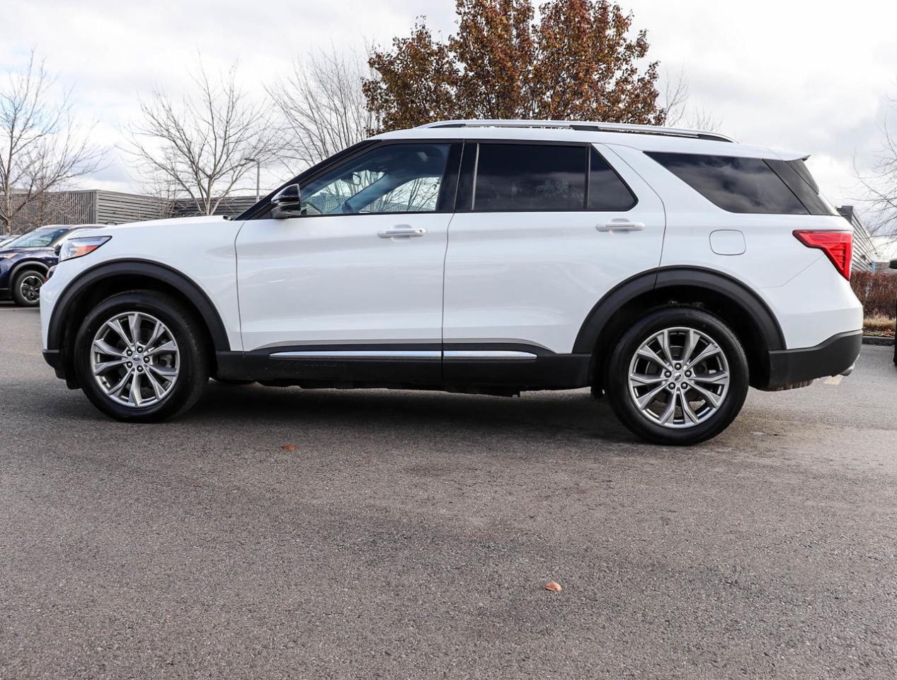 2023 Ford Explorer LIMITED Photo