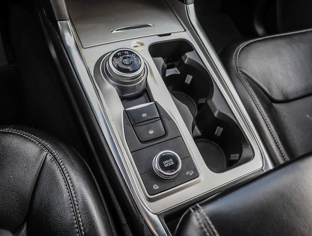 2023 Ford Explorer LIMITED Photo