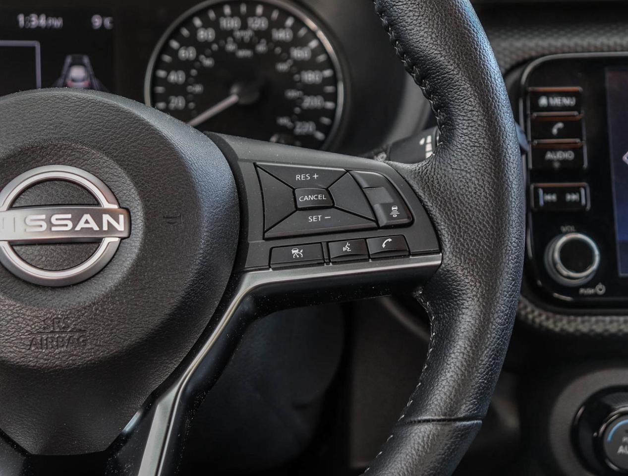 2024 Nissan Kicks SV Photo