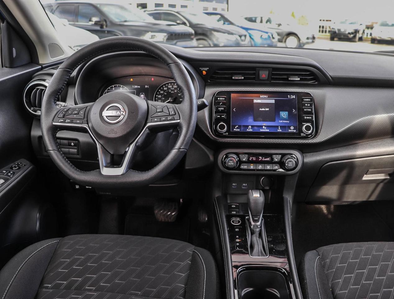 2024 Nissan Kicks SV Photo