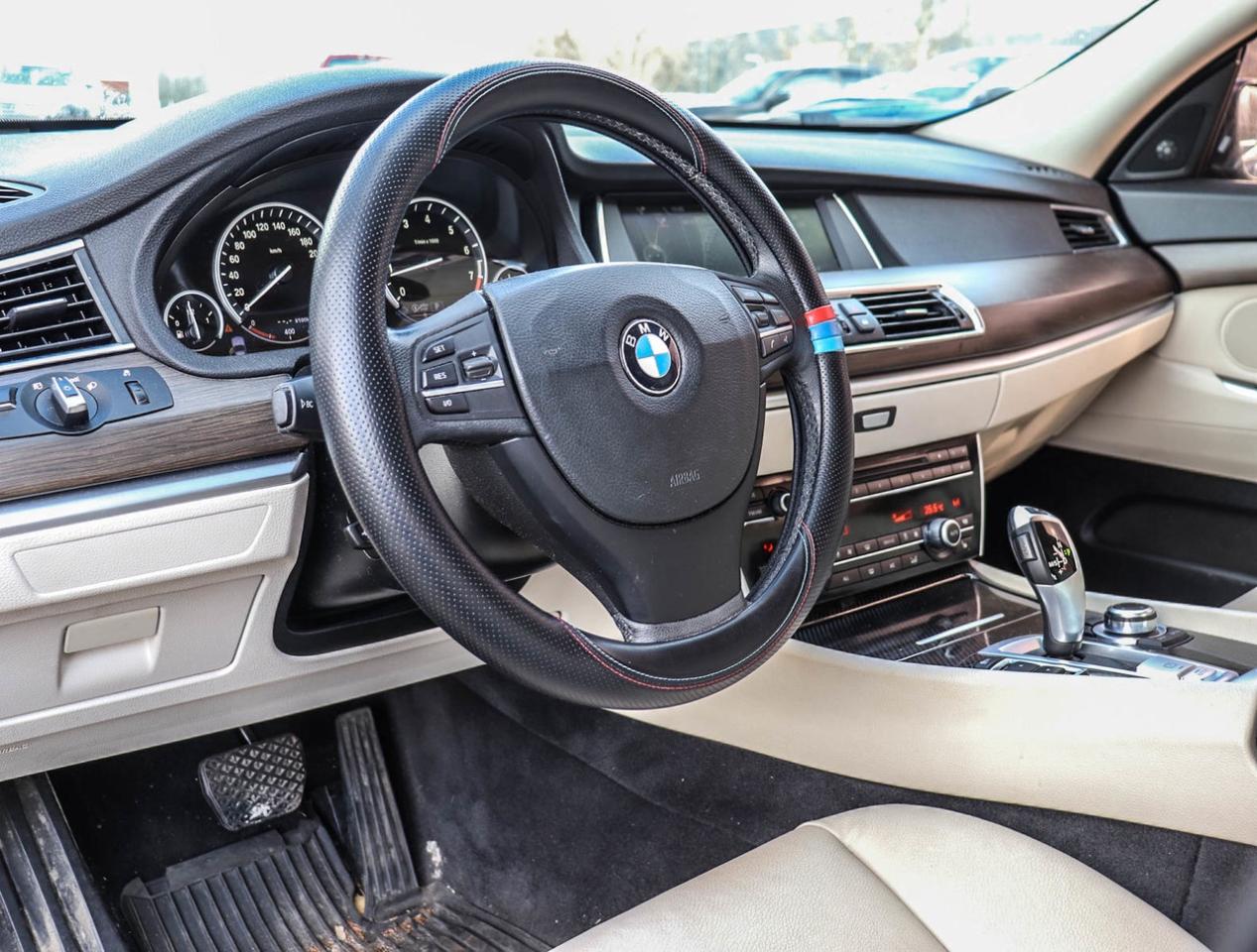 2013 BMW 5 Series 535i xDrive Photo