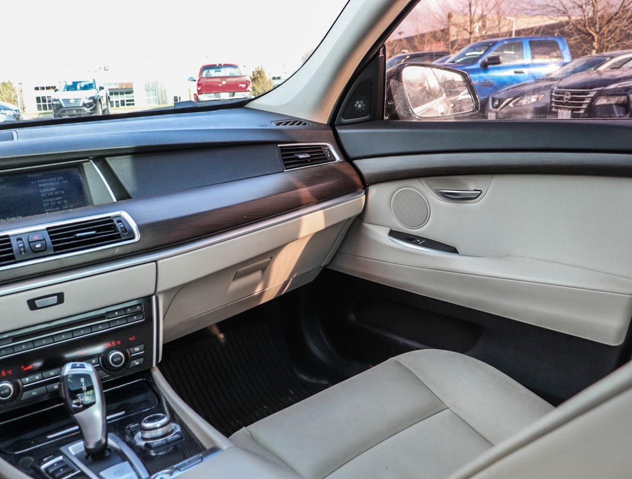 2013 BMW 5 Series 535i xDrive Photo
