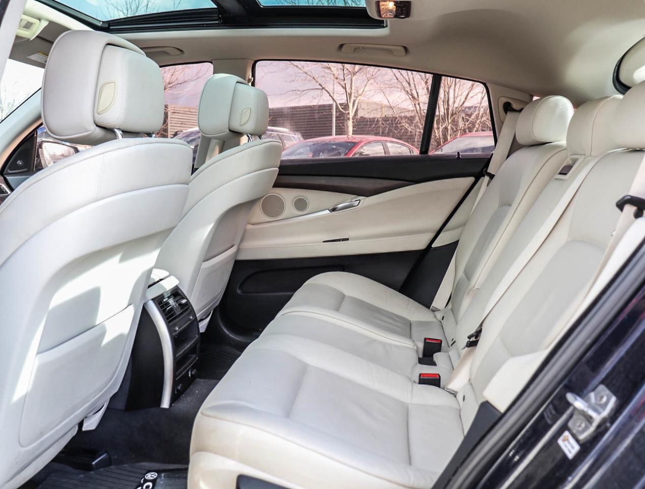 2013 BMW 5 Series 535i xDrive Photo