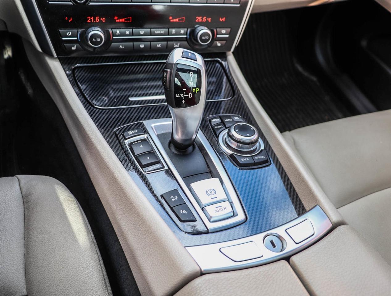 2013 BMW 5 Series 535i xDrive Photo