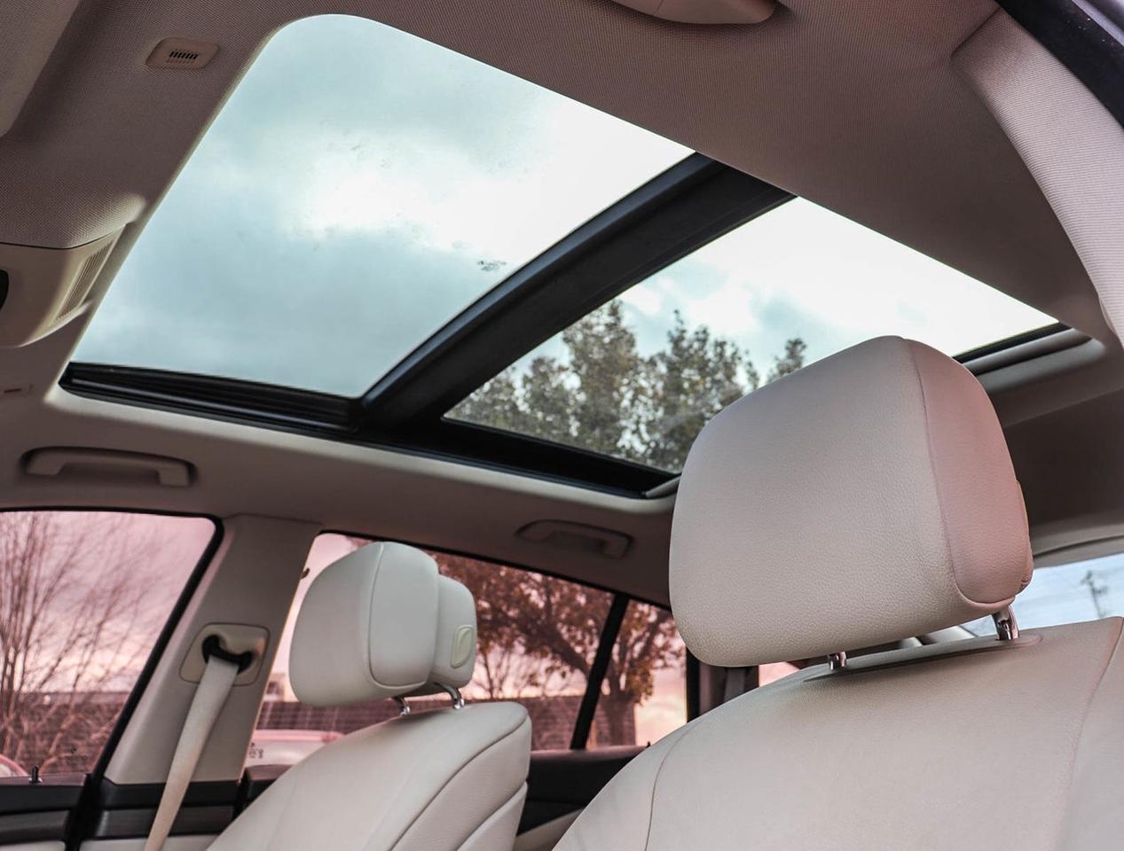 2013 BMW 5 Series 535i xDrive Photo