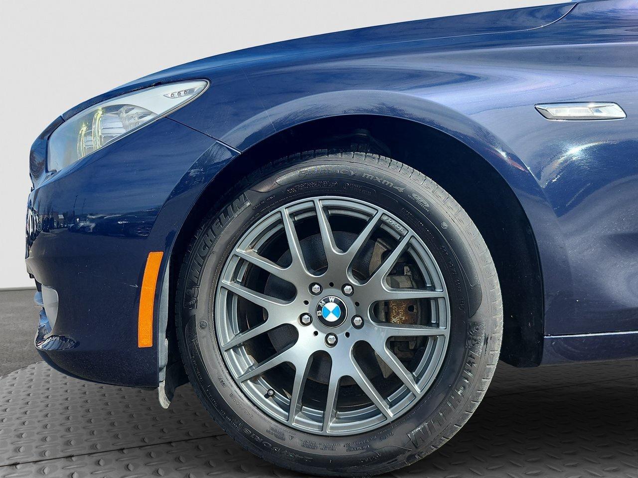 2013 BMW 5 Series 535i xDrive Photo