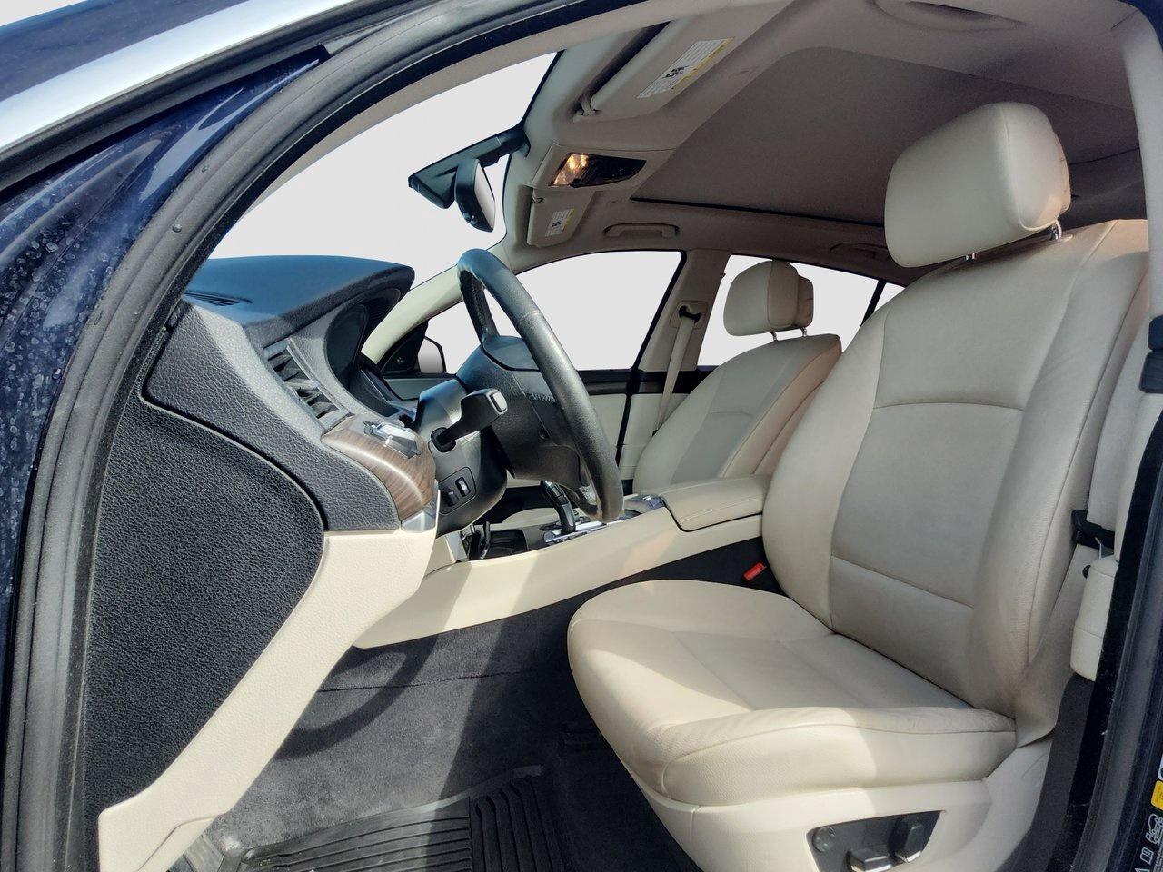 2013 BMW 5 Series 535i xDrive Photo