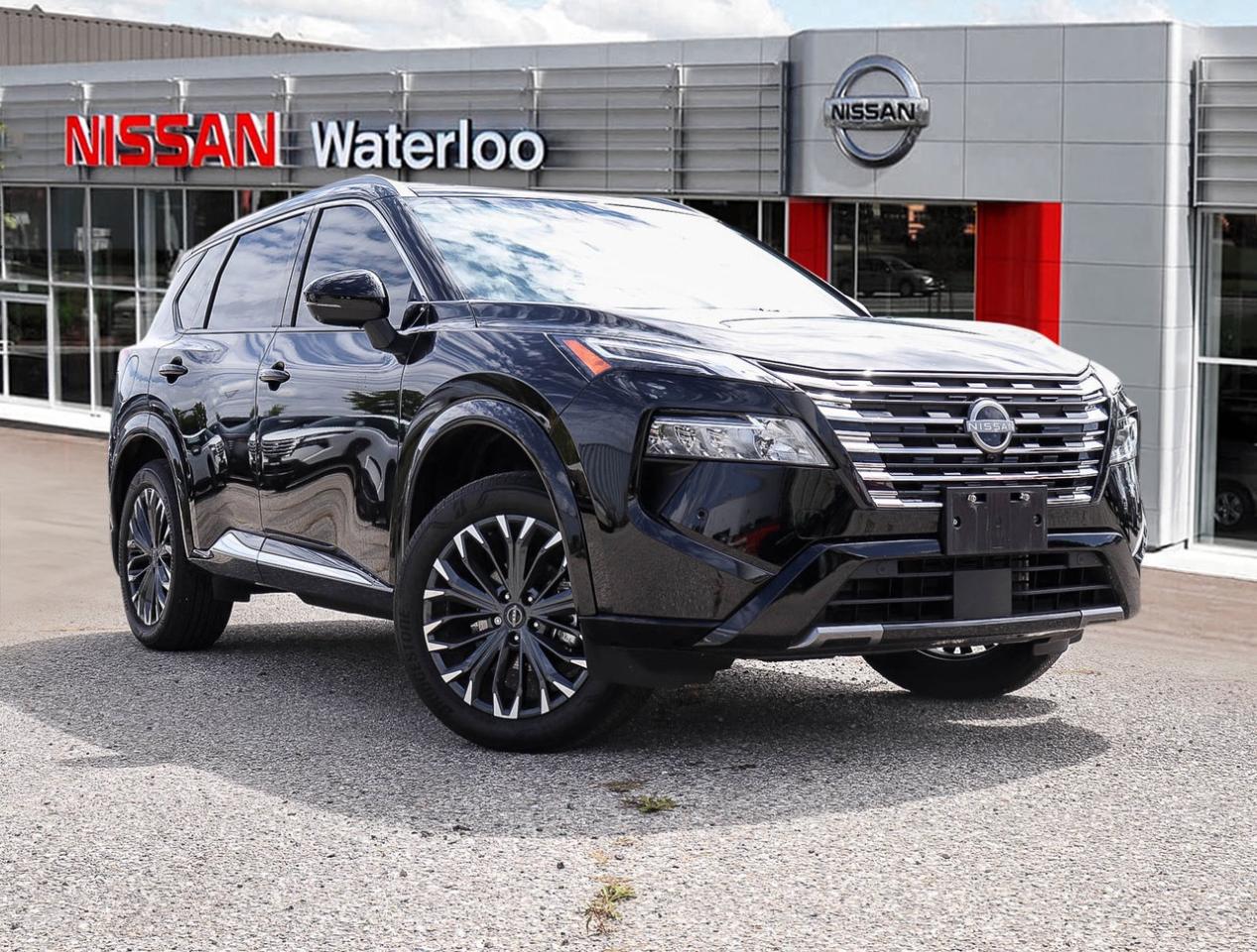 2025 Nissan Rogue Platinum Photo