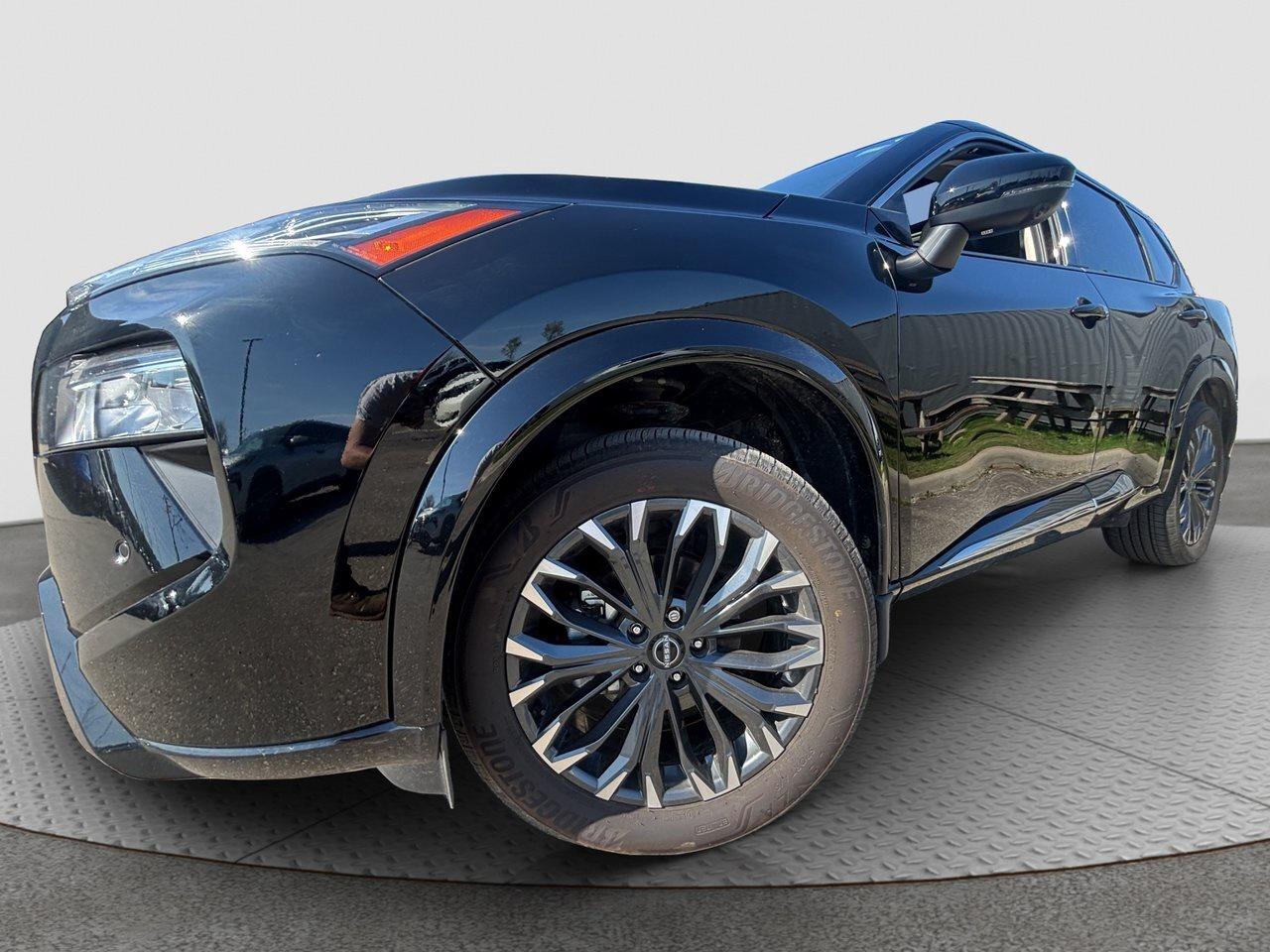 2025 Nissan Rogue Platinum Photo