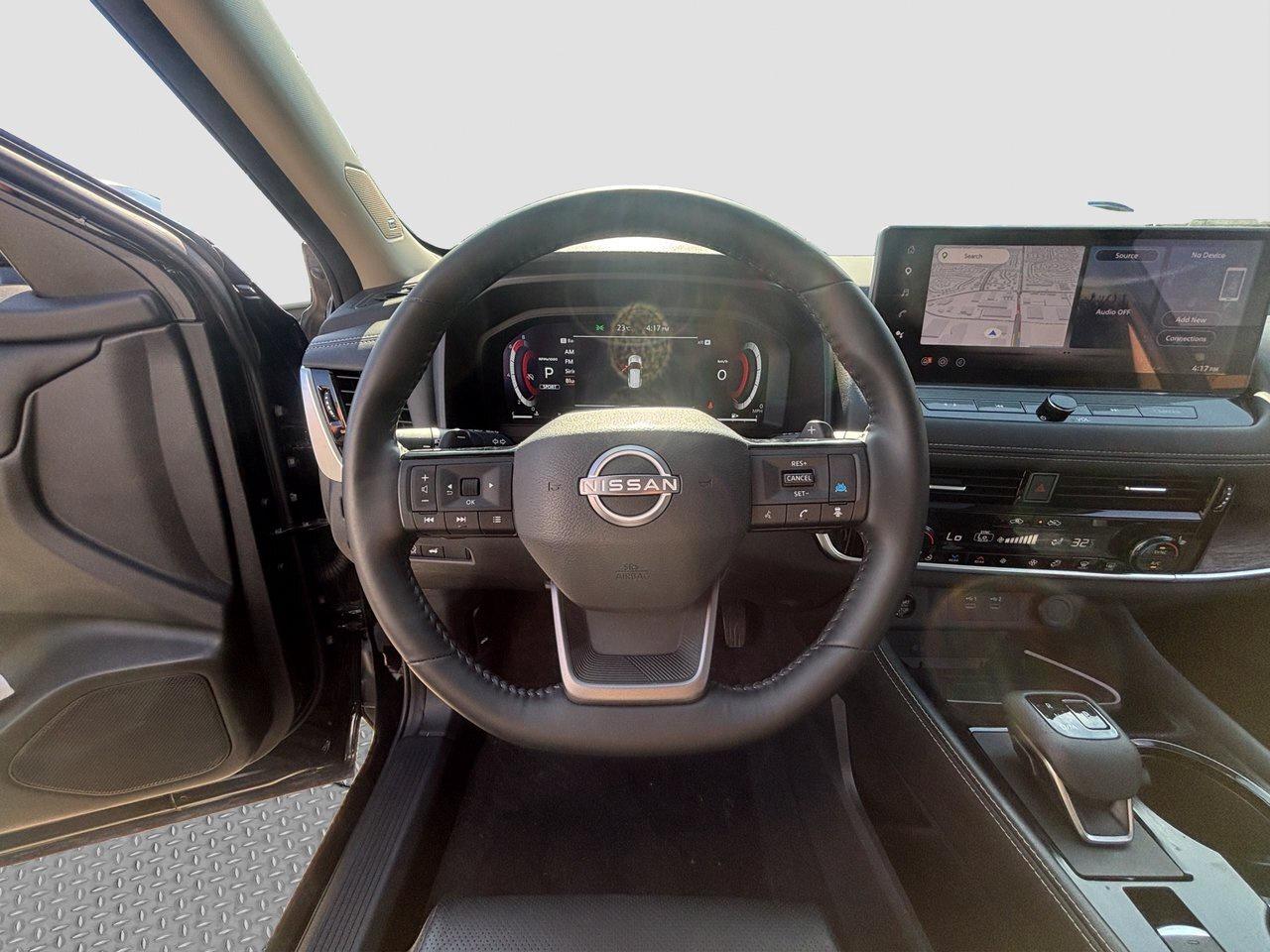 2025 Nissan Rogue Platinum Photo