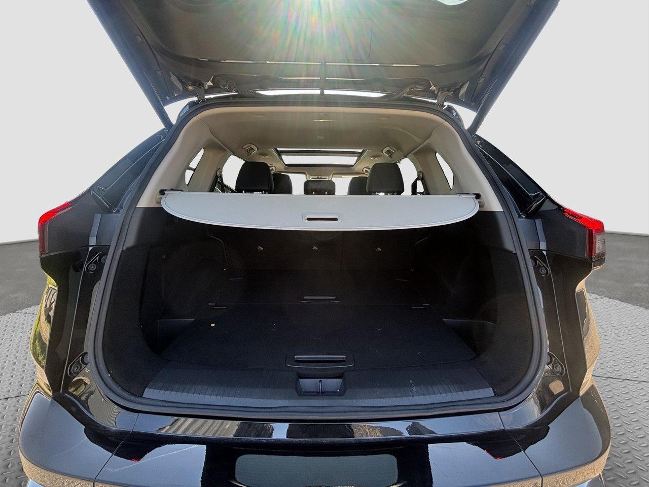2025 Nissan Rogue Platinum Photo