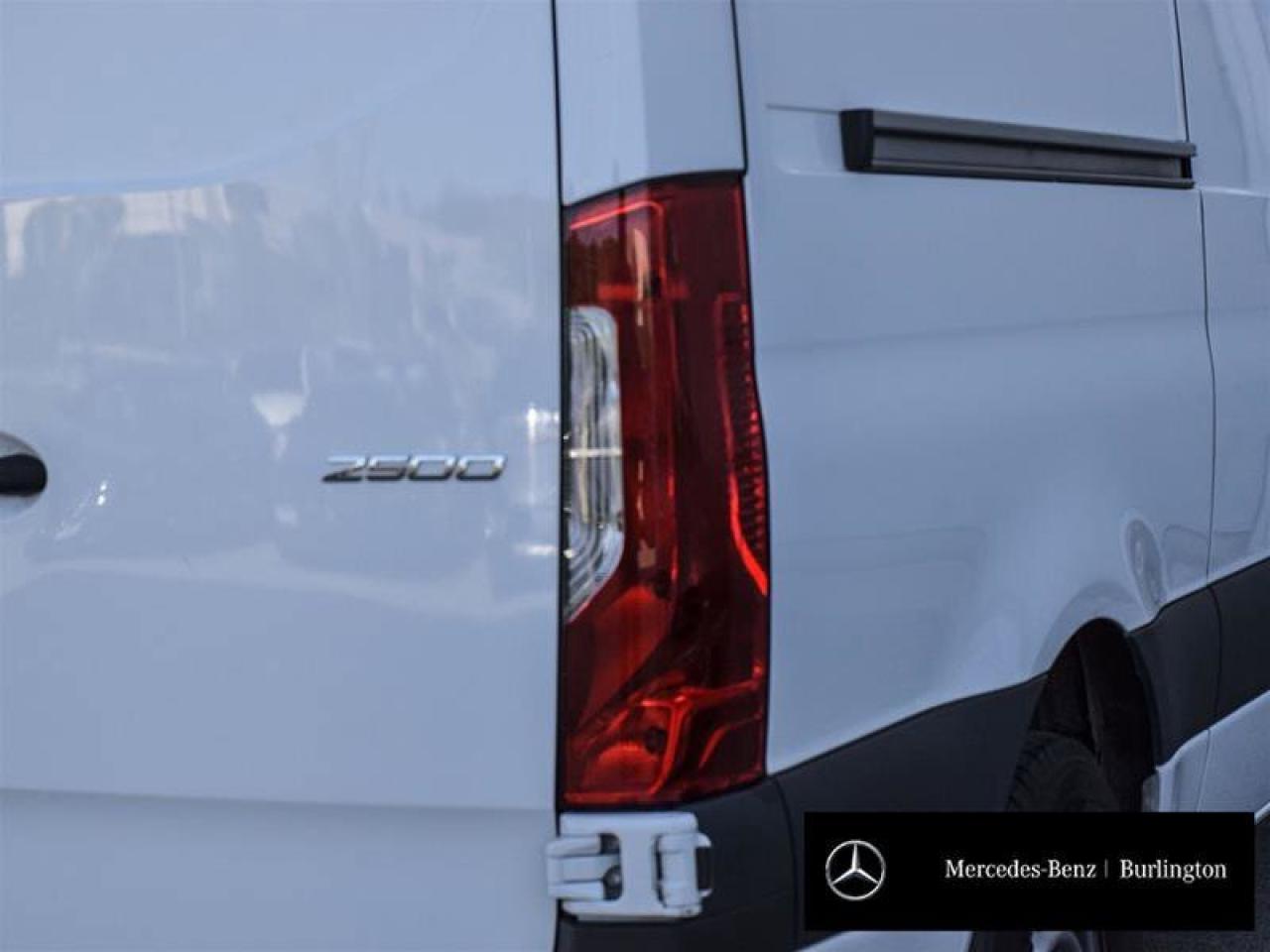 2024 Mercedes-Benz Sprinter Cargo Van 2500 STANDARD ROOF I4 DIESEL 144 Photo