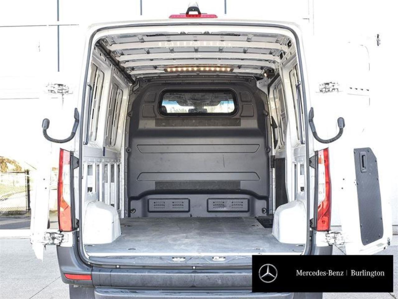 2024 Mercedes-Benz Sprinter Cargo Van 2500 STANDARD ROOF I4 DIESEL 144 Photo
