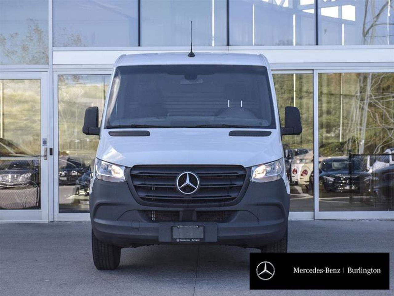 2024 Mercedes-Benz Sprinter Cargo Van STANDARD ROOF I4 DIESEL 144 Photo3