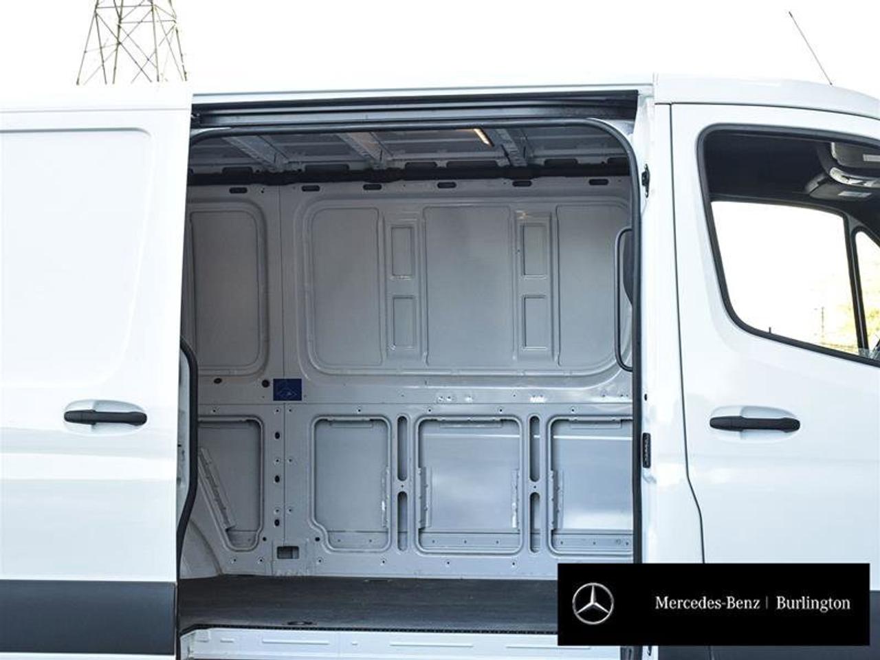 2024 Mercedes-Benz Sprinter Cargo Van STANDARD ROOF I4 DIESEL 144 Photo
