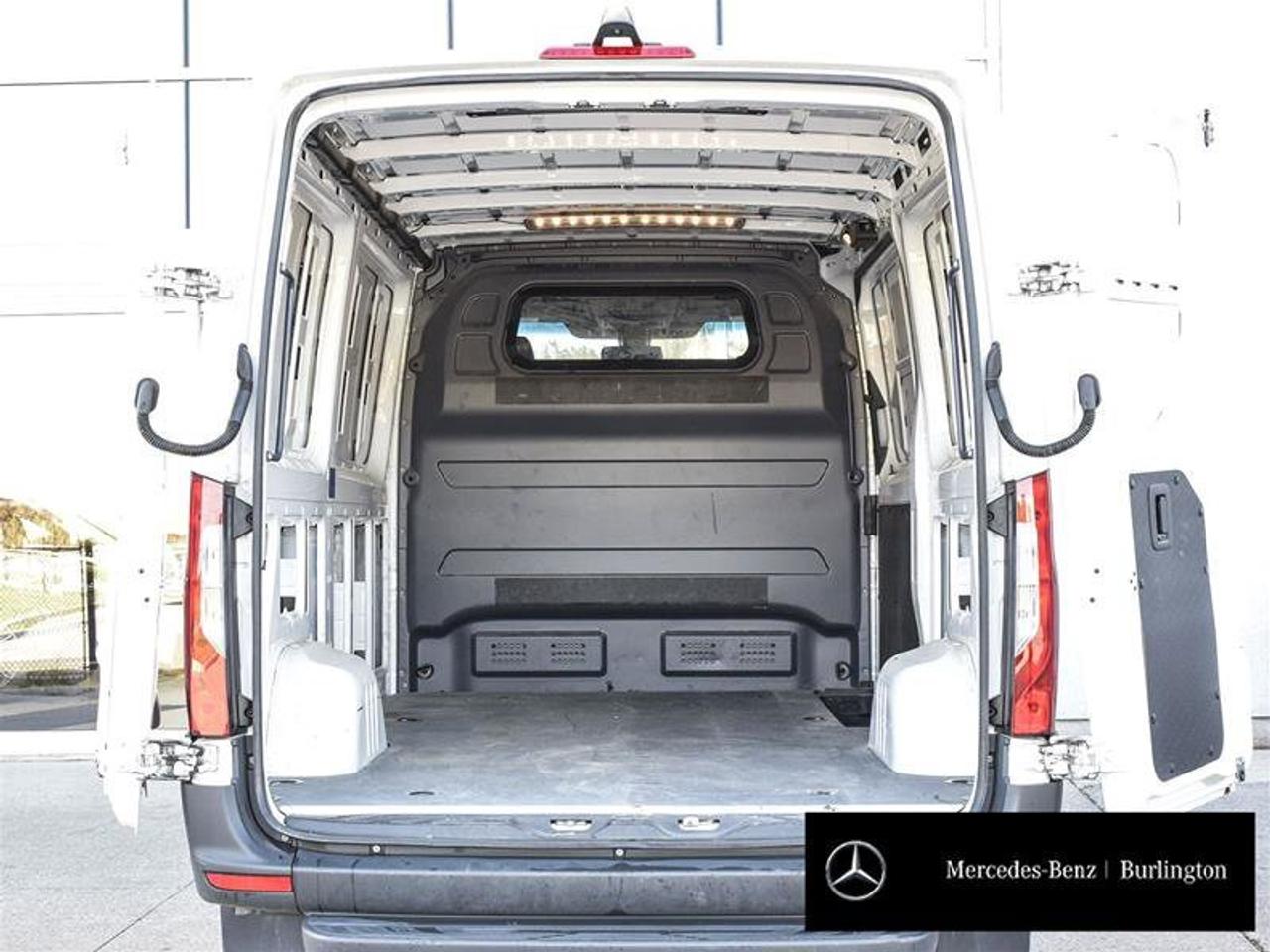 2024 Mercedes-Benz Sprinter Cargo Van STANDARD ROOF I4 DIESEL 144 Photo