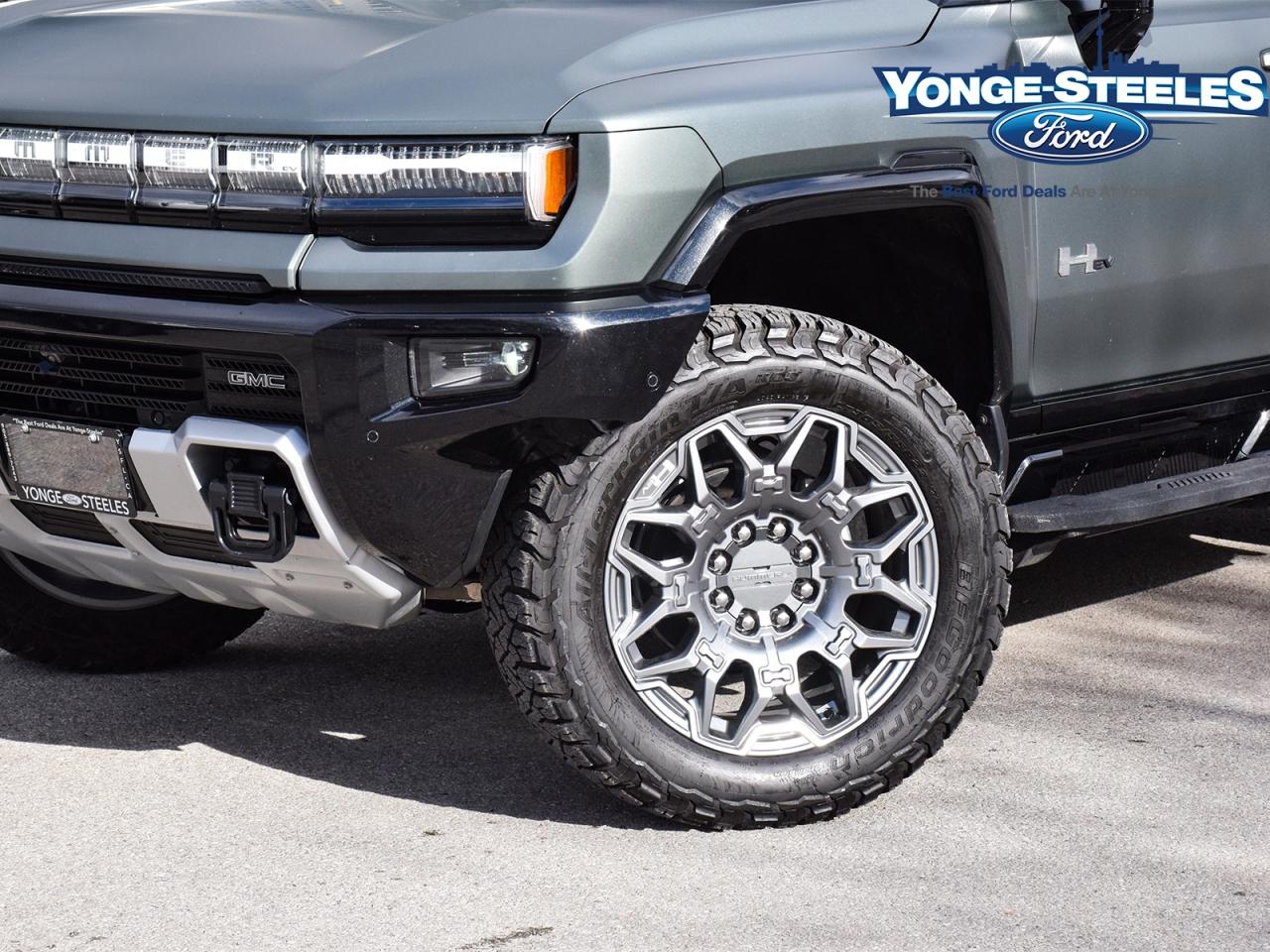 2024 GMC HUMMER EV SUV e4WD 4dr 3X Photo