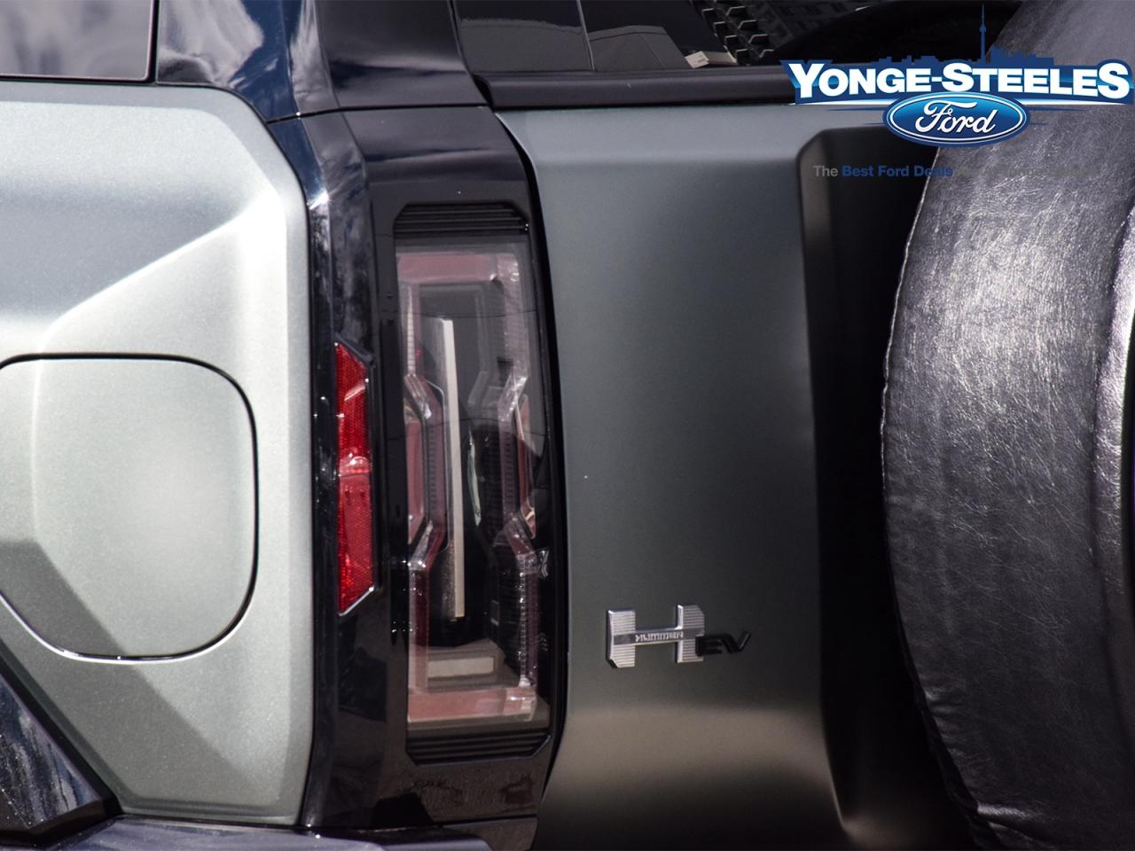 2024 GMC HUMMER EV SUV e4WD 4dr 3X Photo