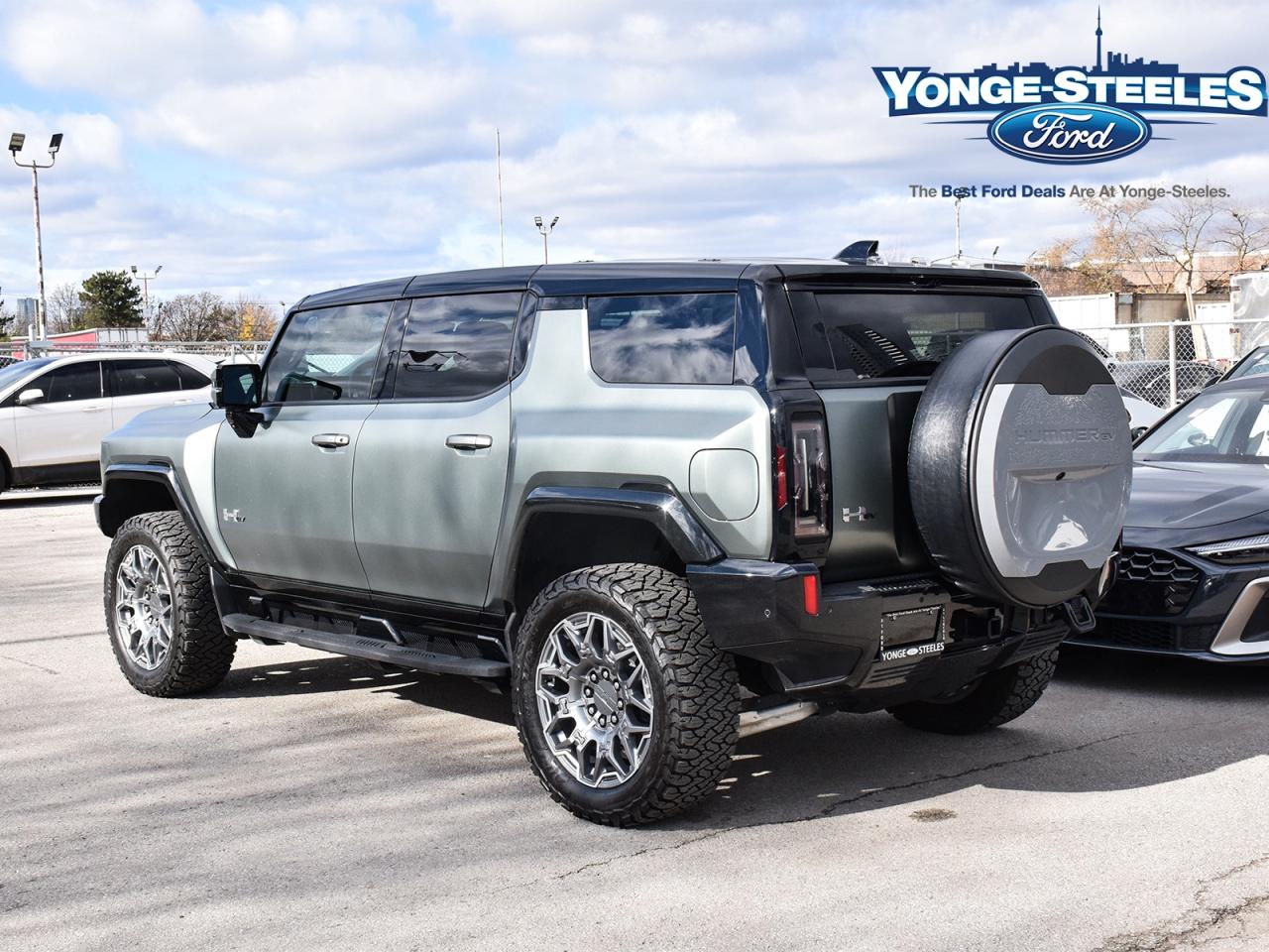 2024 GMC HUMMER EV SUV e4WD 4dr 3X Photo