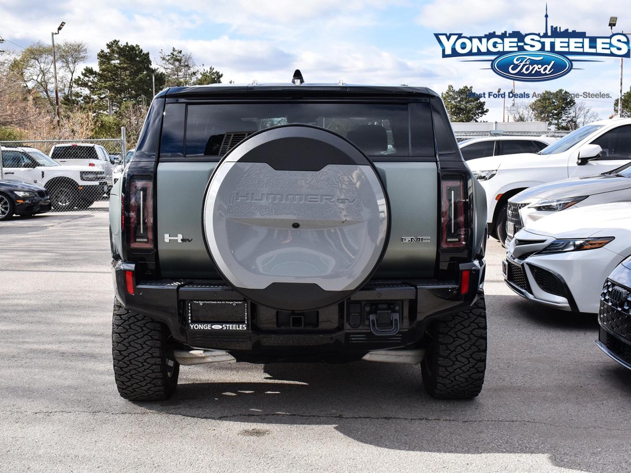 2024 GMC HUMMER EV SUV e4WD 4dr 3X Photo