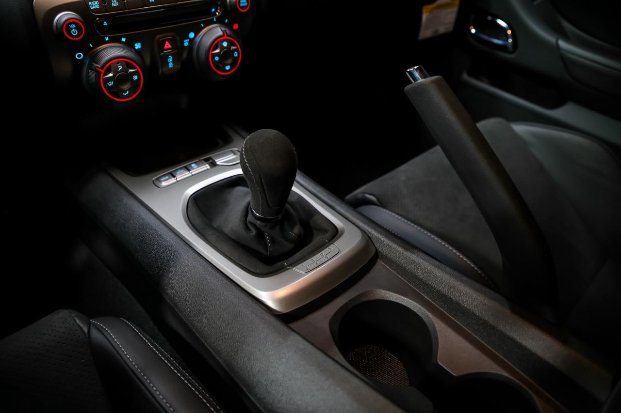 2014 Chevrolet Camaro Z-28 427 V8 7.0L 505HP CARBONCERAMIC RARE LOWKM AC Photo