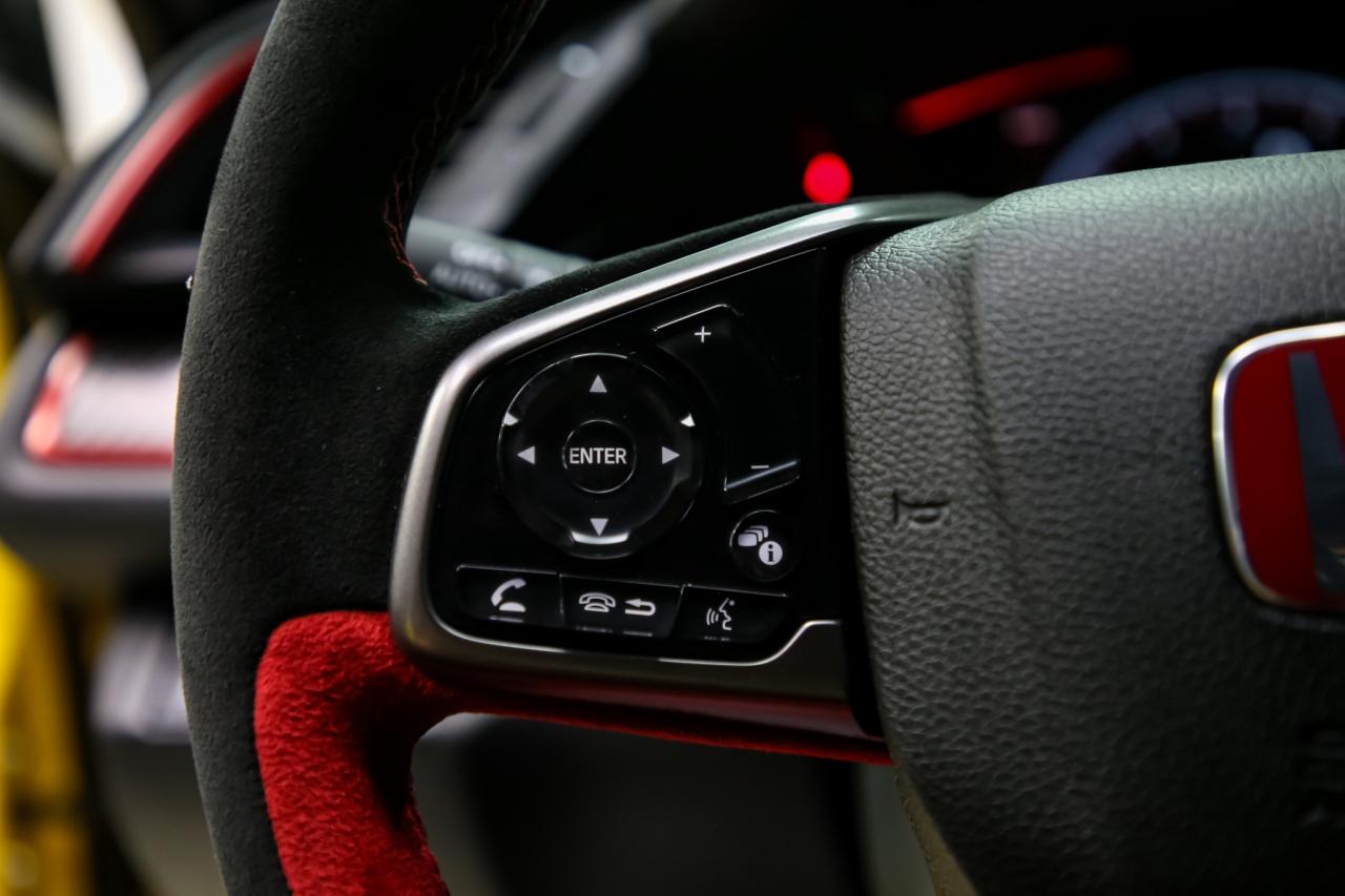 2021 Honda Civic Type R LIMITED EDITION 1 OF 1020 306HP MANUAL LOADED Photo